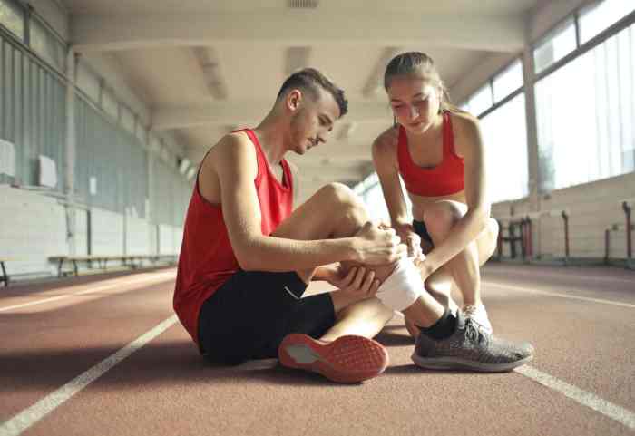 How to avoid common injuries during physical fitness training